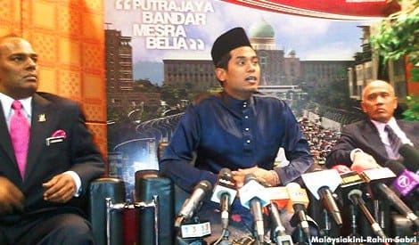 Khairy jamaluddin menteri belia dan sukan