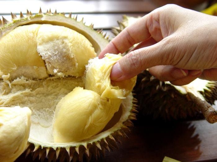 Durian seulas kalori