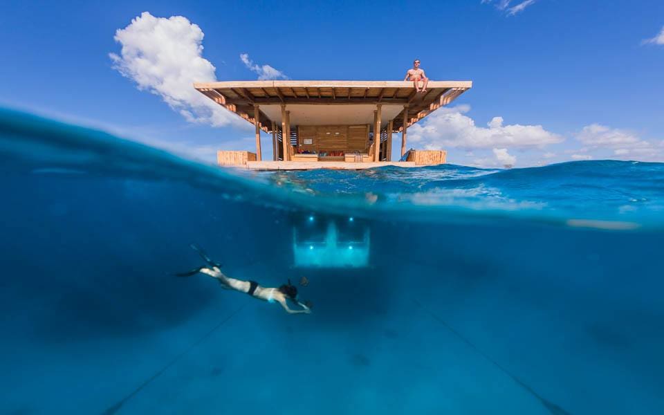 underwater-room-manta-resort