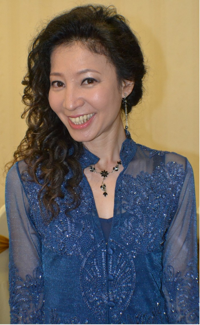 Ms Elyza Yong