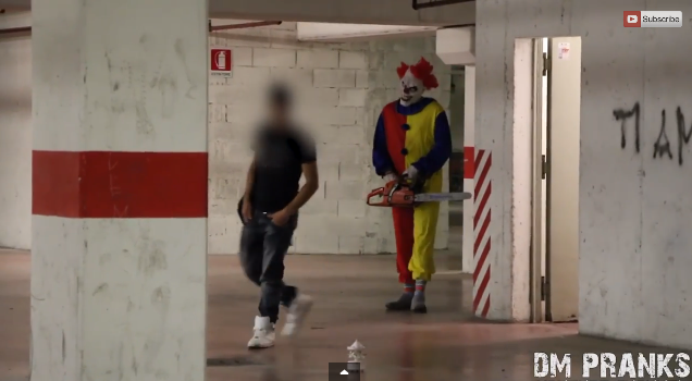killer-clown-pranks-5