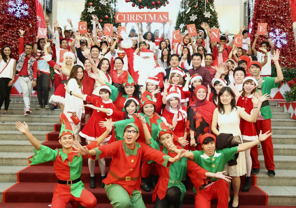 Performance at Pavilion KL's Christmas Magnificence launch (3)