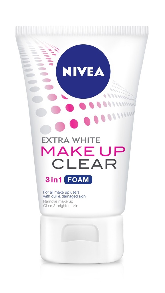 NIVEA Extra White Make Up Clear 3in1 Foam 100g