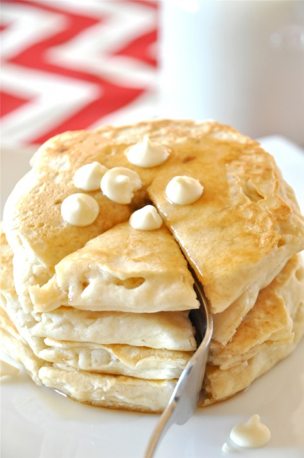 Minimalist-Baker-White-Chocolate-Macadamia-Pancakes