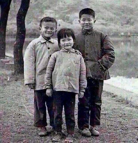 Ini Jack Ma ketika kanak-kanak. Foto - shanghaiist.com