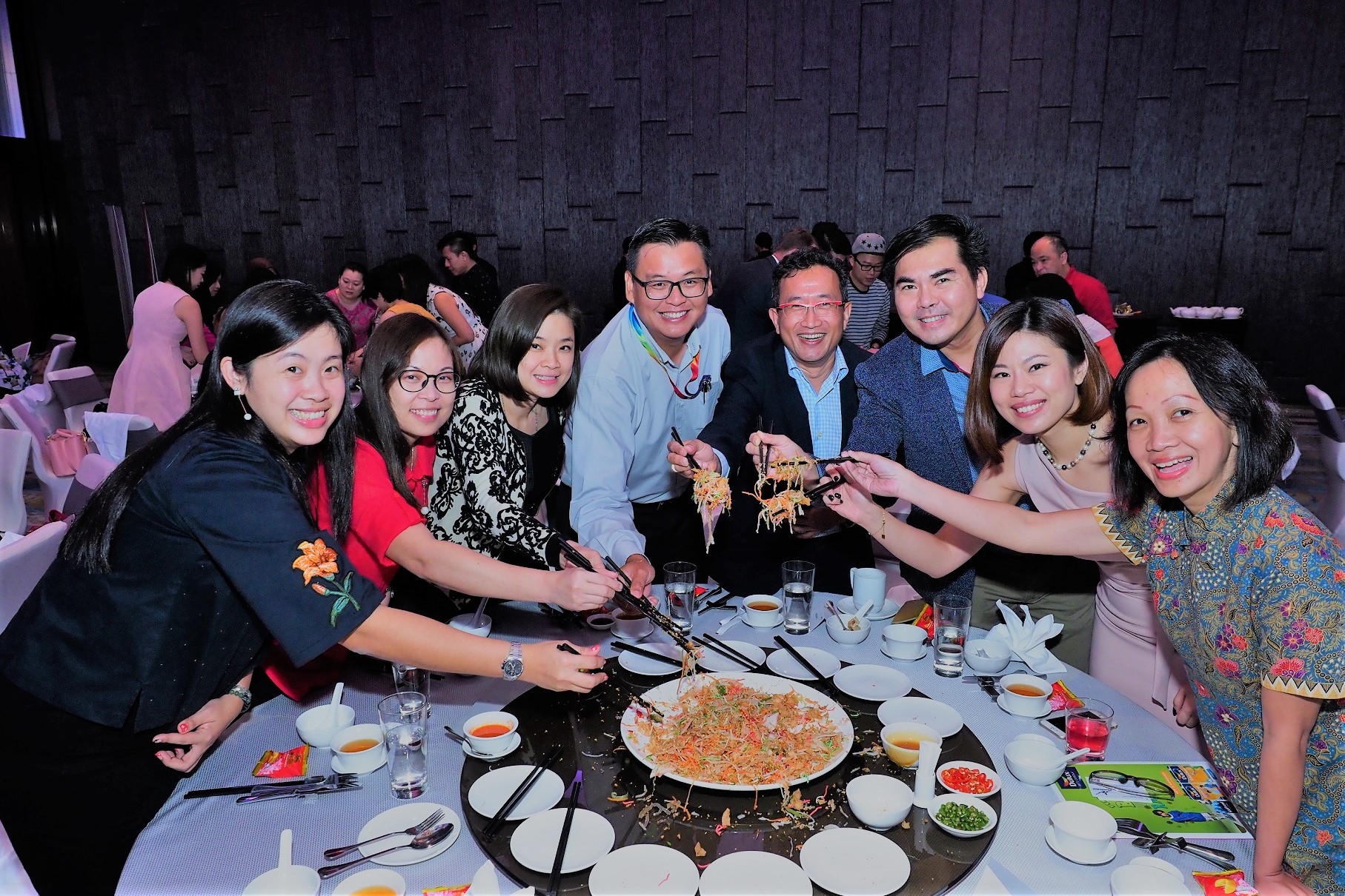 Acara makan malam Tahun Baru Cina AkzoNobel 2017. Foto - arkib Wanista.com